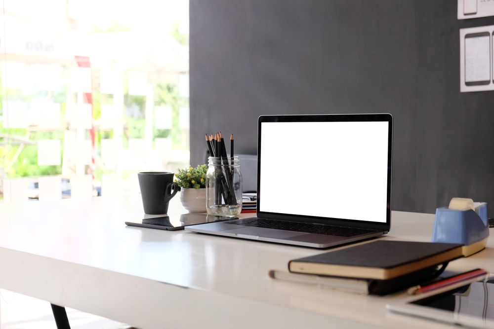 10 Important Desk Items I Use to Run My Business