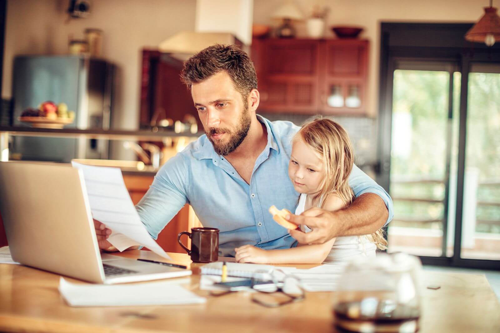 https://www.bestar.com/wp-content/uploads/2020/03/father-working-from-home.jpeg